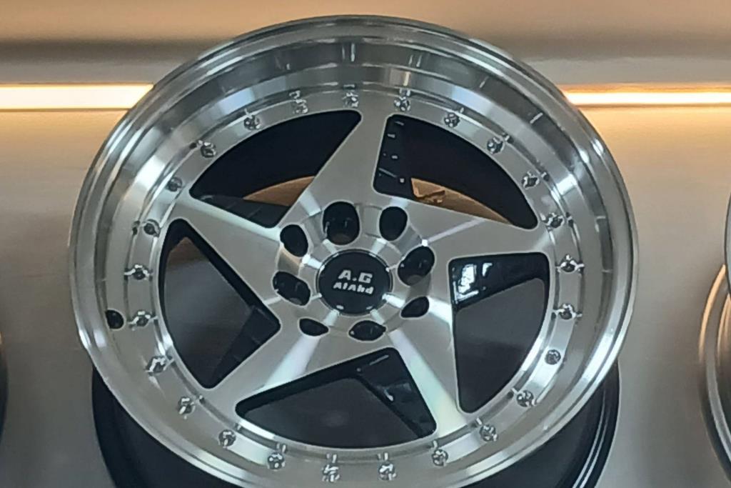  Wheel and Rims  