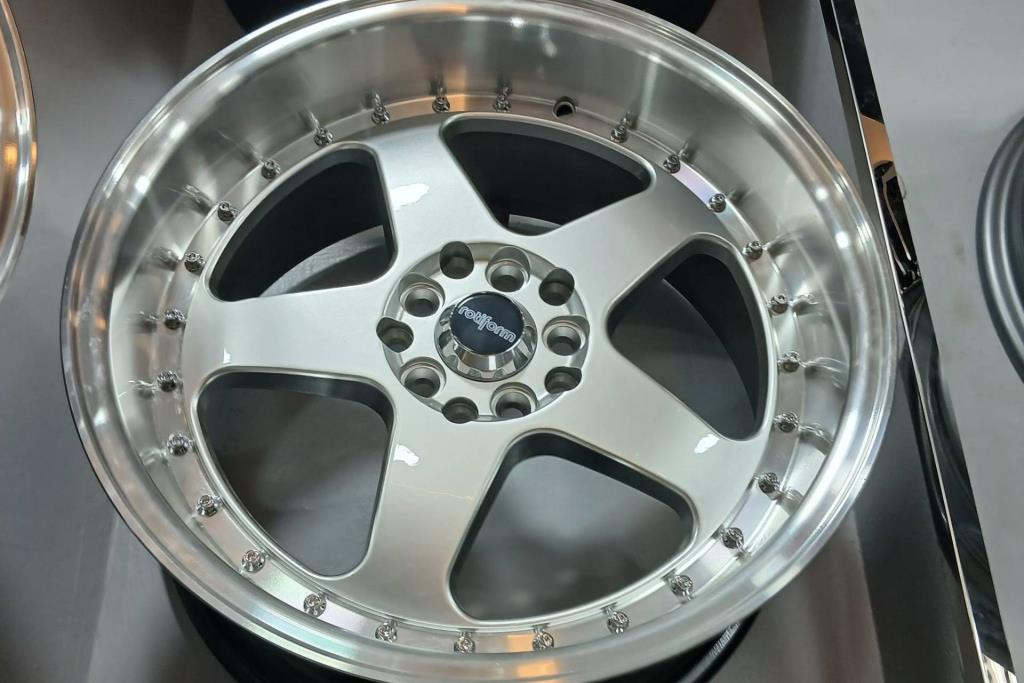  Wheel and Rims  