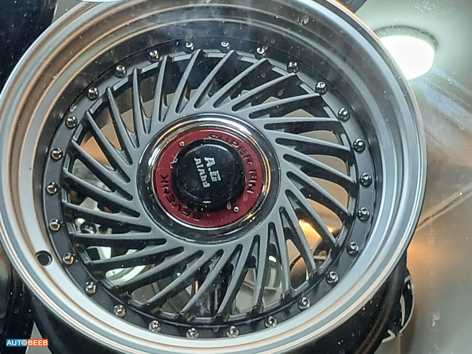 Wheel and Rims  