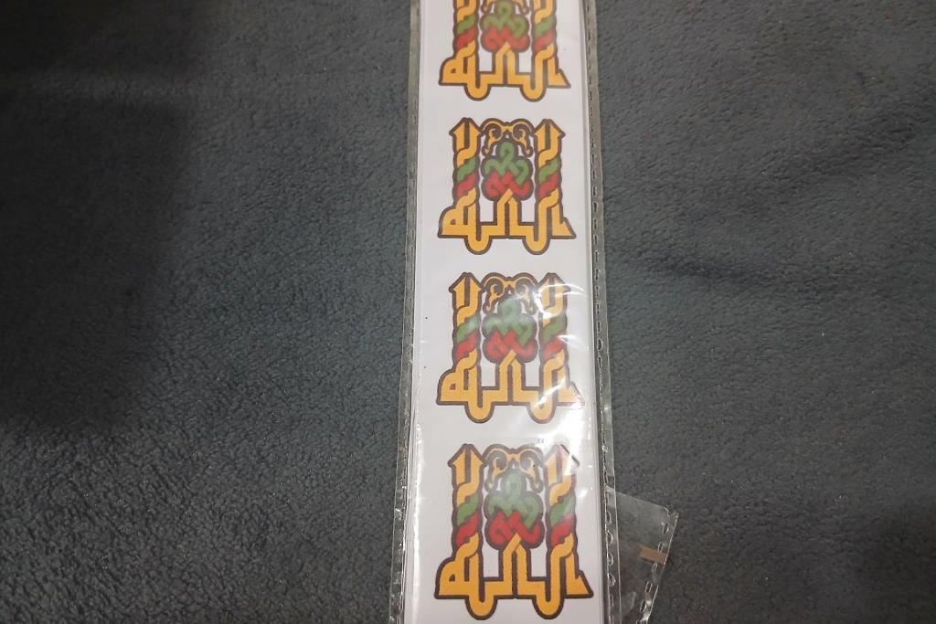  Stickers  
