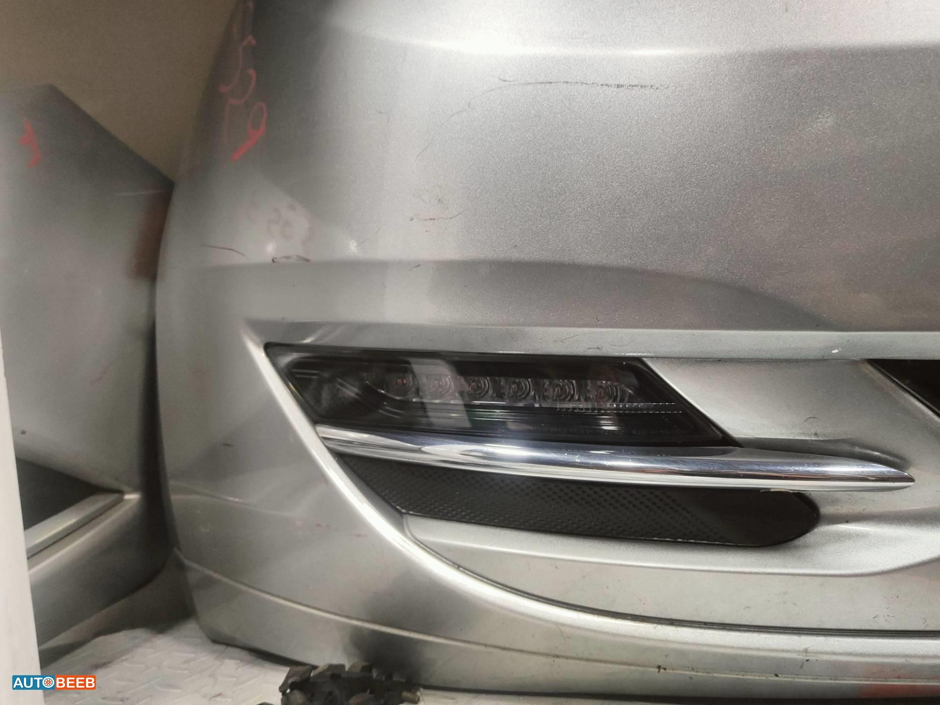 Lights Spotlight Lincoln MKZ