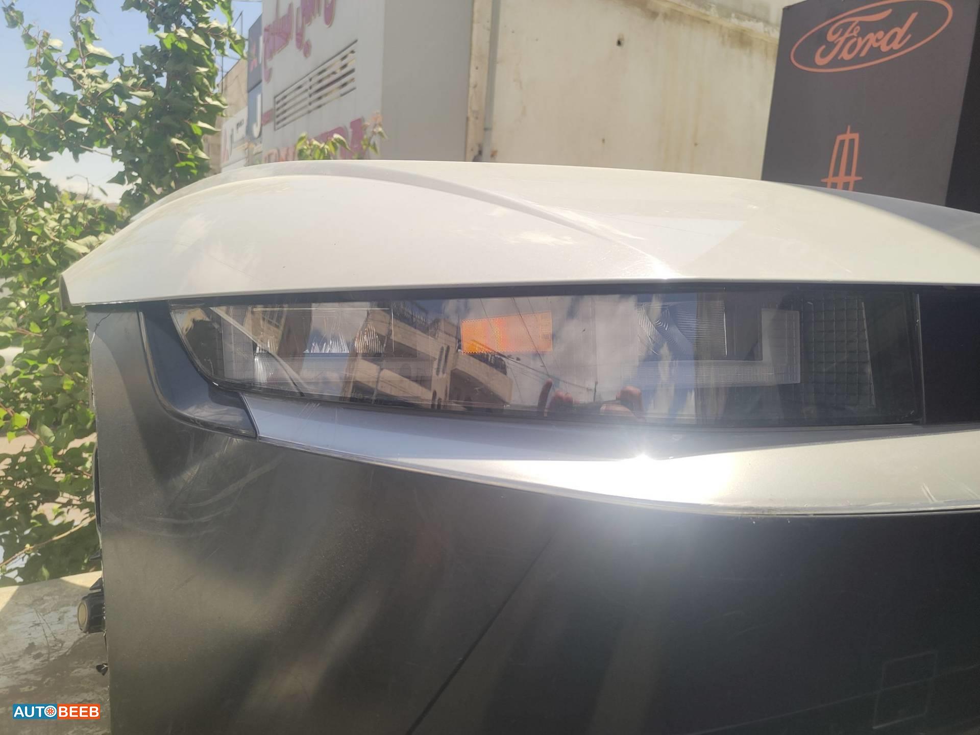 ضوء امامي يمين هيونداي ايونيك 5 2022 2023