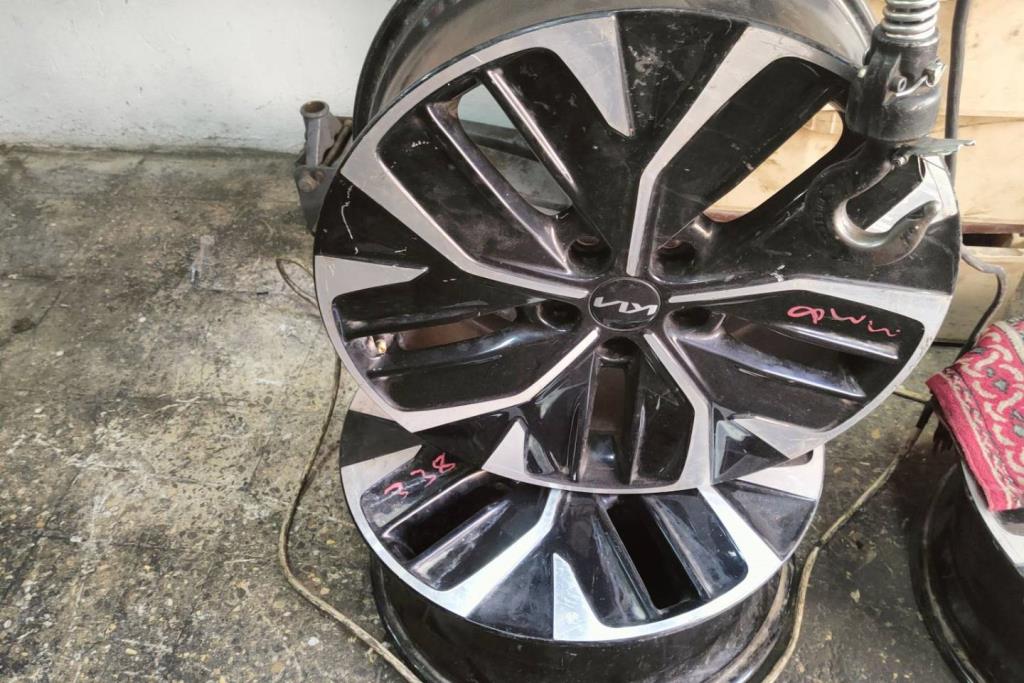 طقم جنطات كيا ev6 قياس 19 