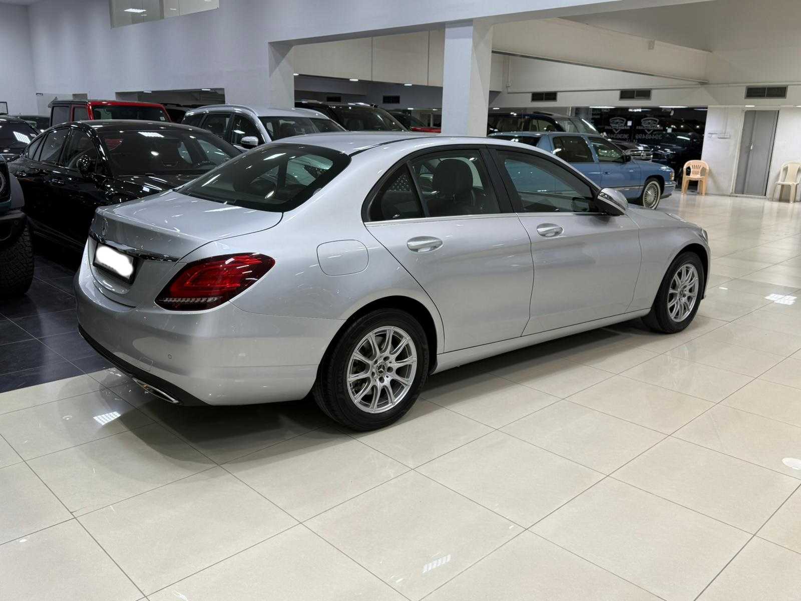 Mercedes Benz C200 2020