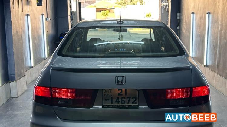هوندا اكورد 2005