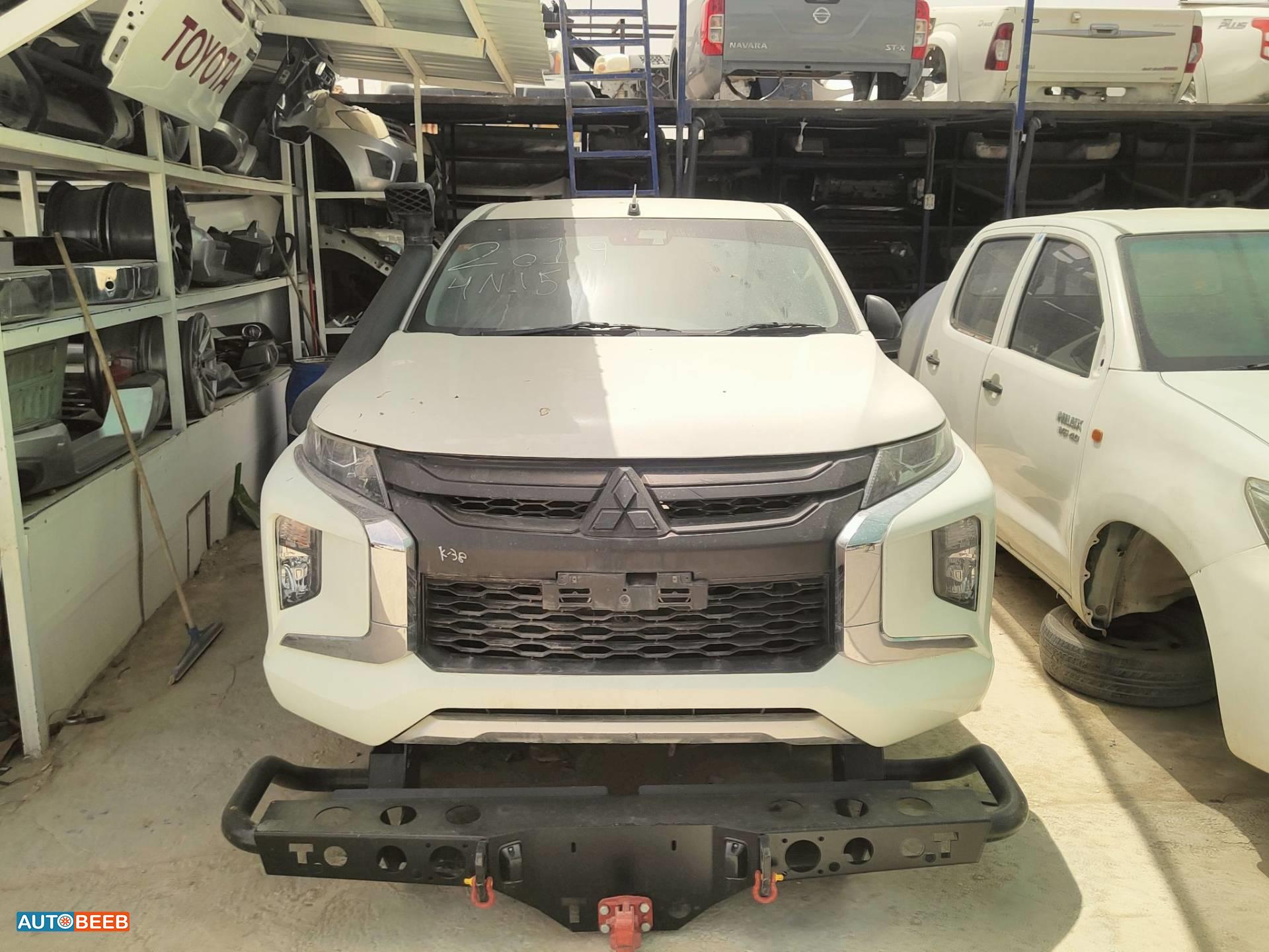 غرفه كاملة ميتسوبيشي l200 2021 2022