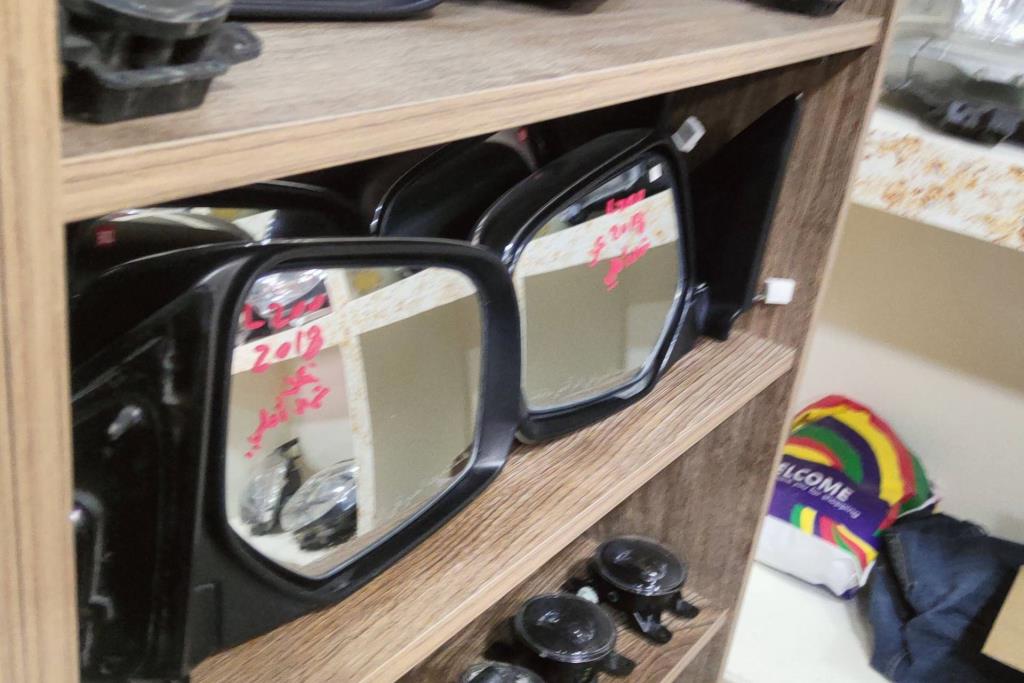 Body  Wing Mirror Mitsubishi L200