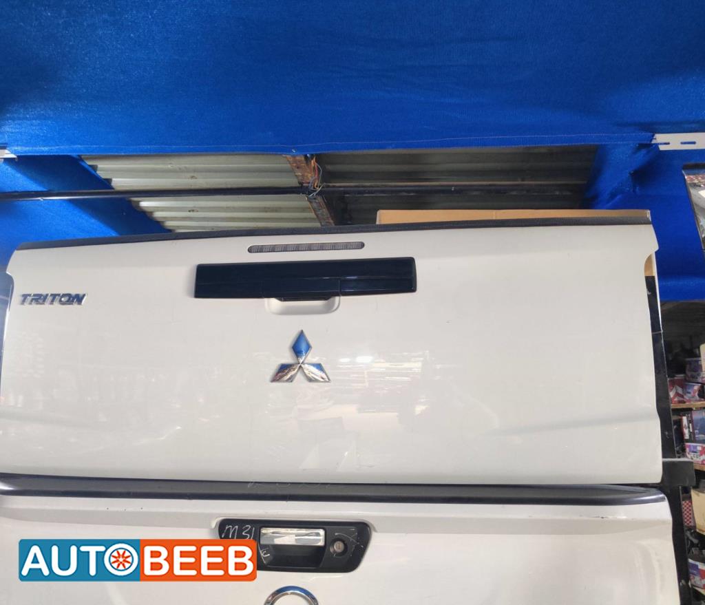 Body  Trunk Mitsubishi L200