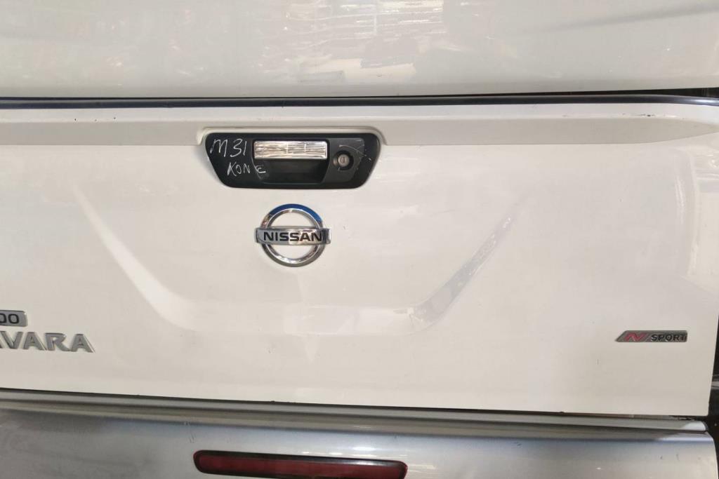 Body  Trunk Nissan Navara