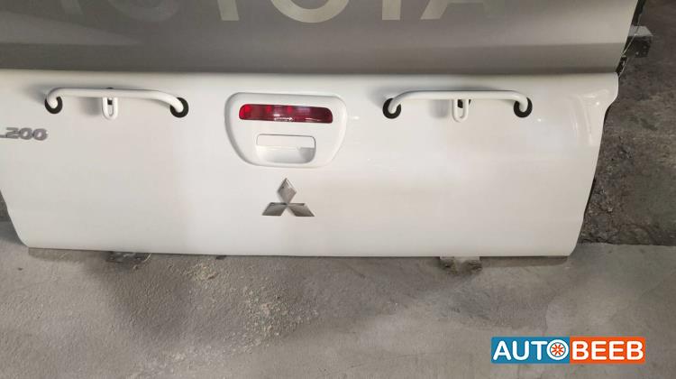 Body  Trunk Mitsubishi L200