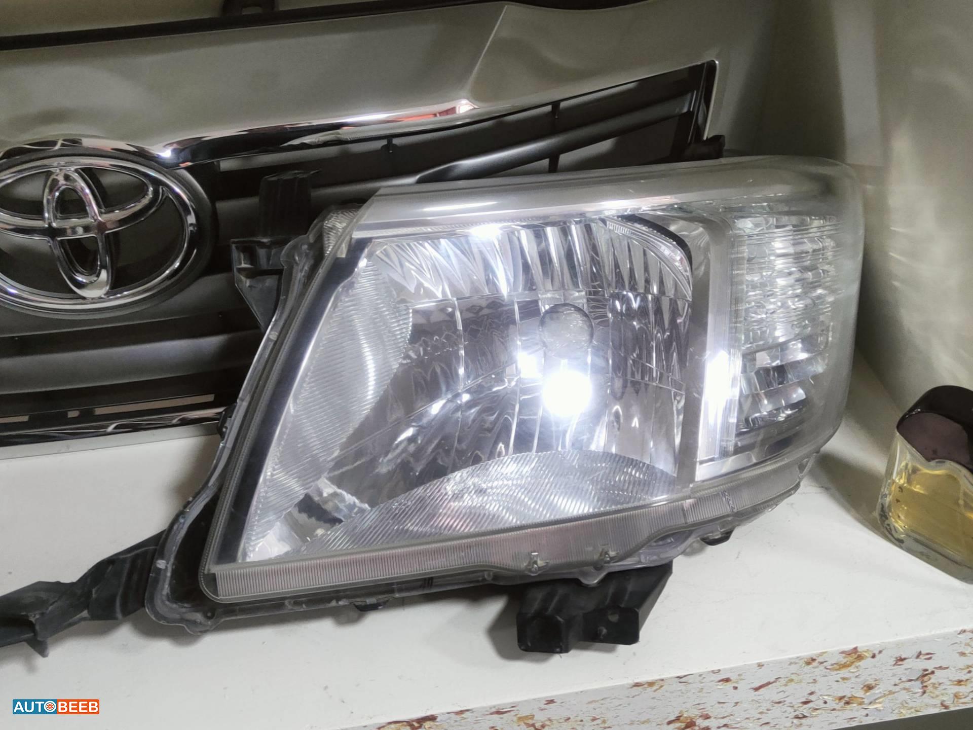 Lights Front light Toyota Hilux