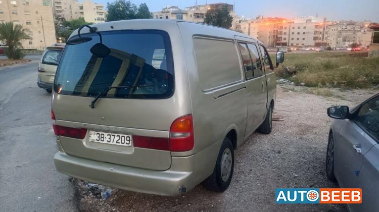 KIA Pregio 2001