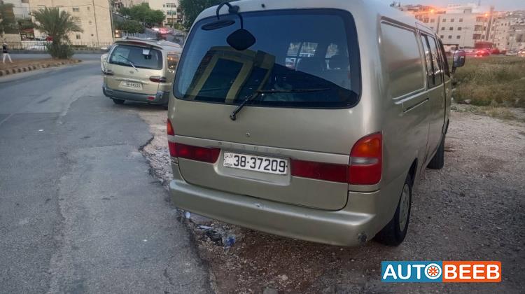 KIA Pregio 2001