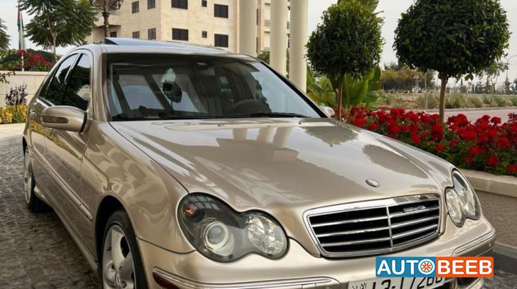 مرسيدس بنز C200 2005