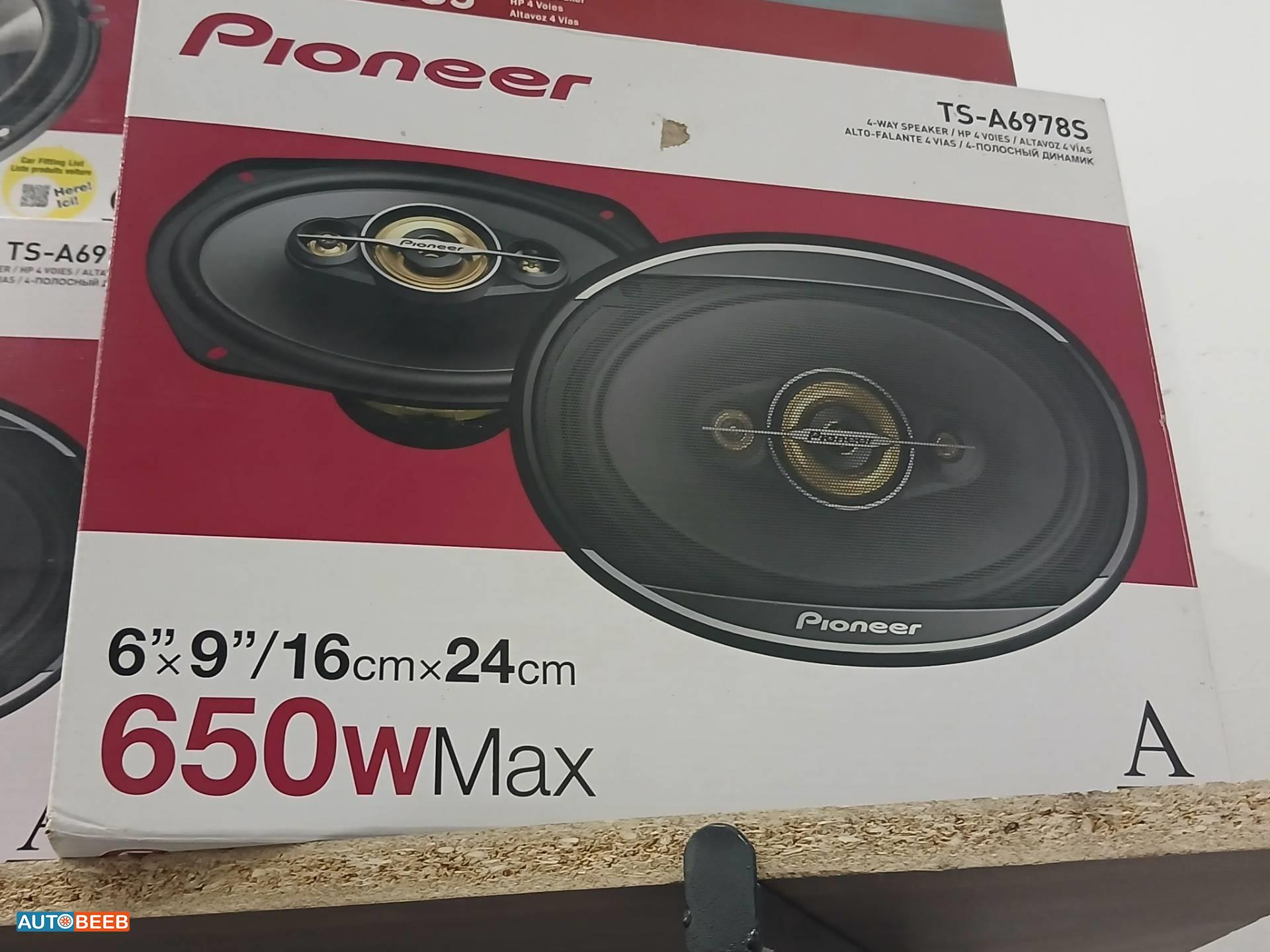 سماعة بايونيير 650 وات 