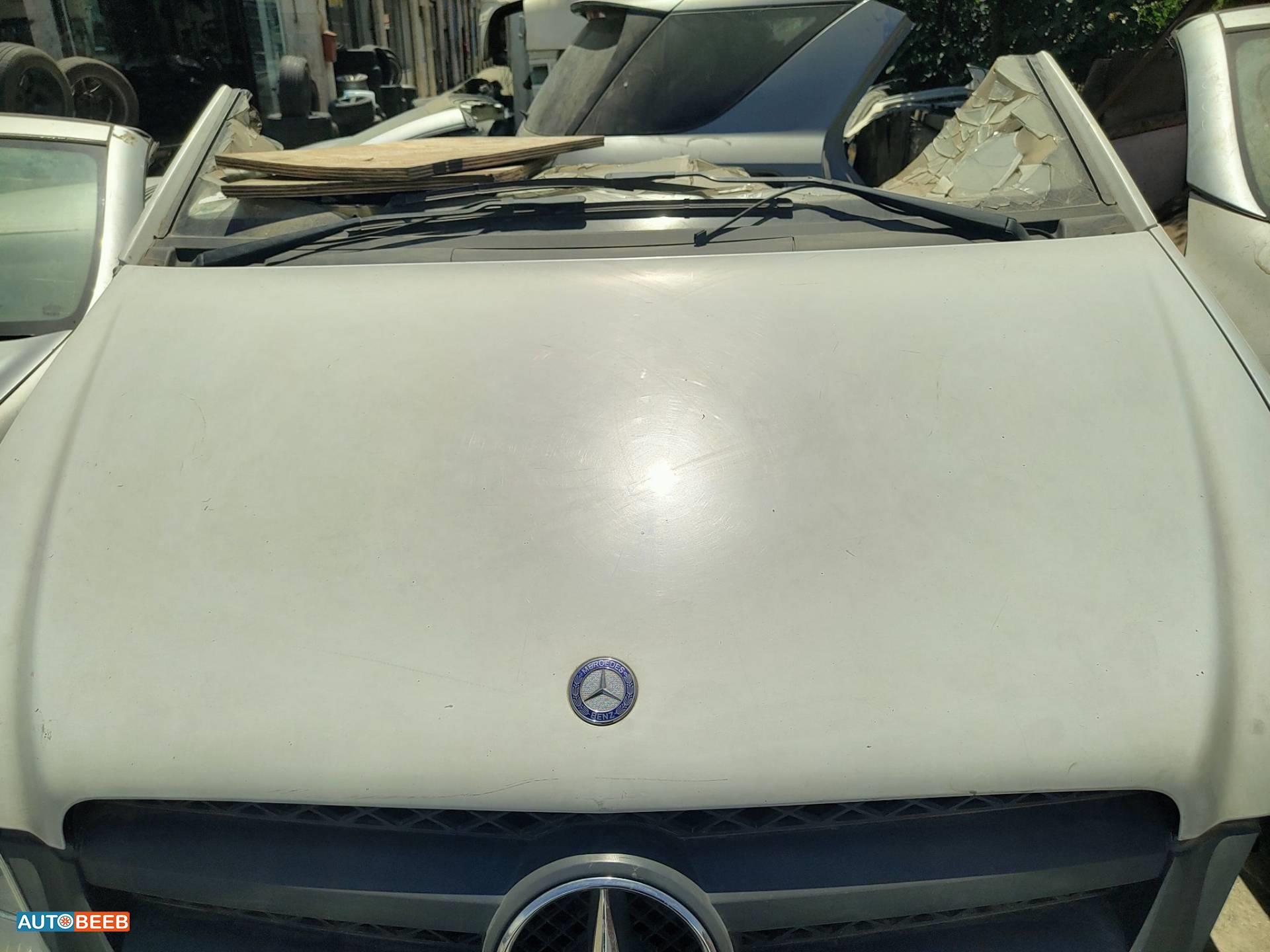  Body  Mercedes Benz Vito 112