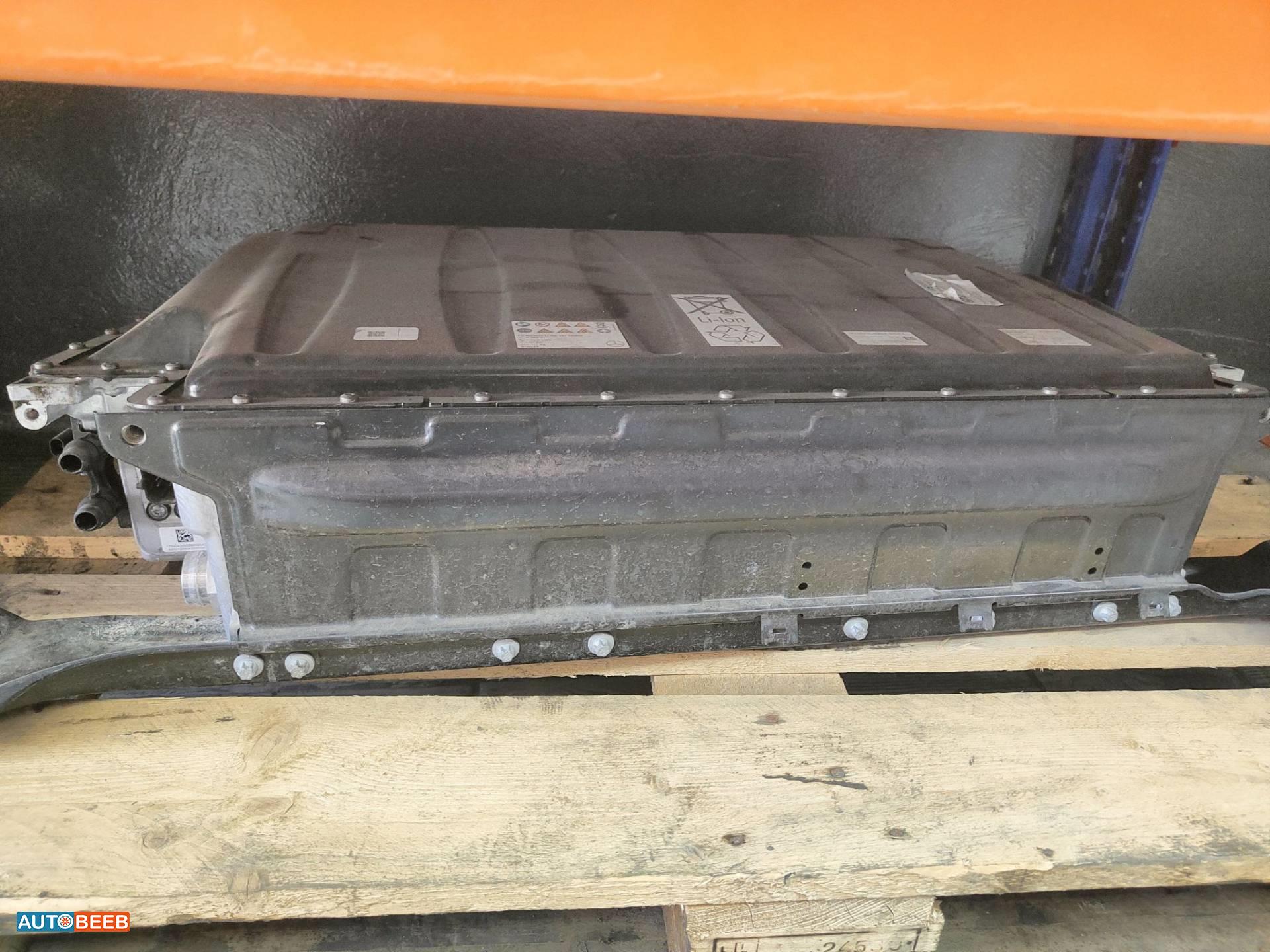 Electrical  Hybrid battery Mercedes Benz GLE300