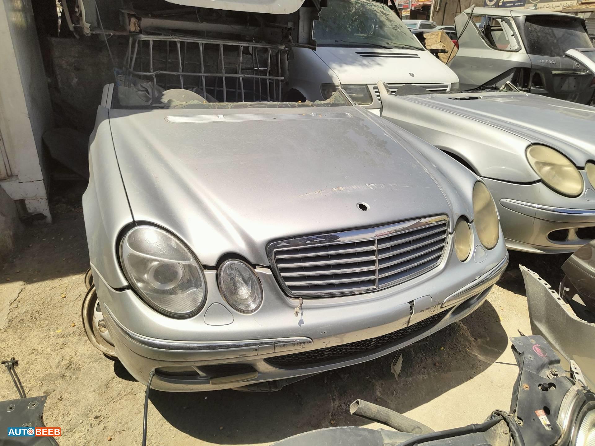 Body  Front clip Mercedes Benz E200