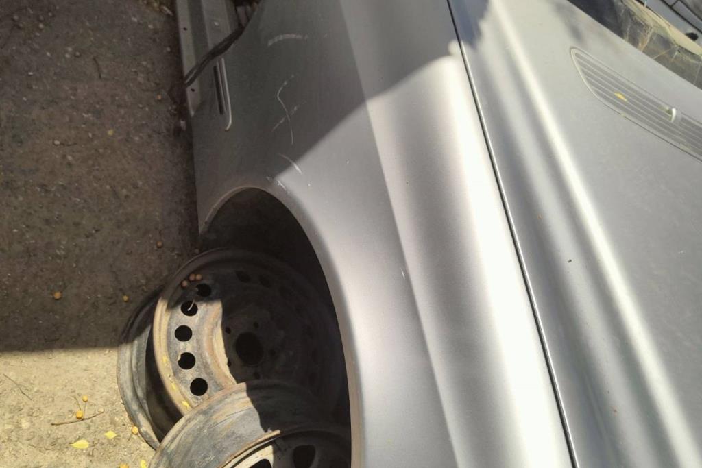 Body  Fenders  Mercedes Benz E200