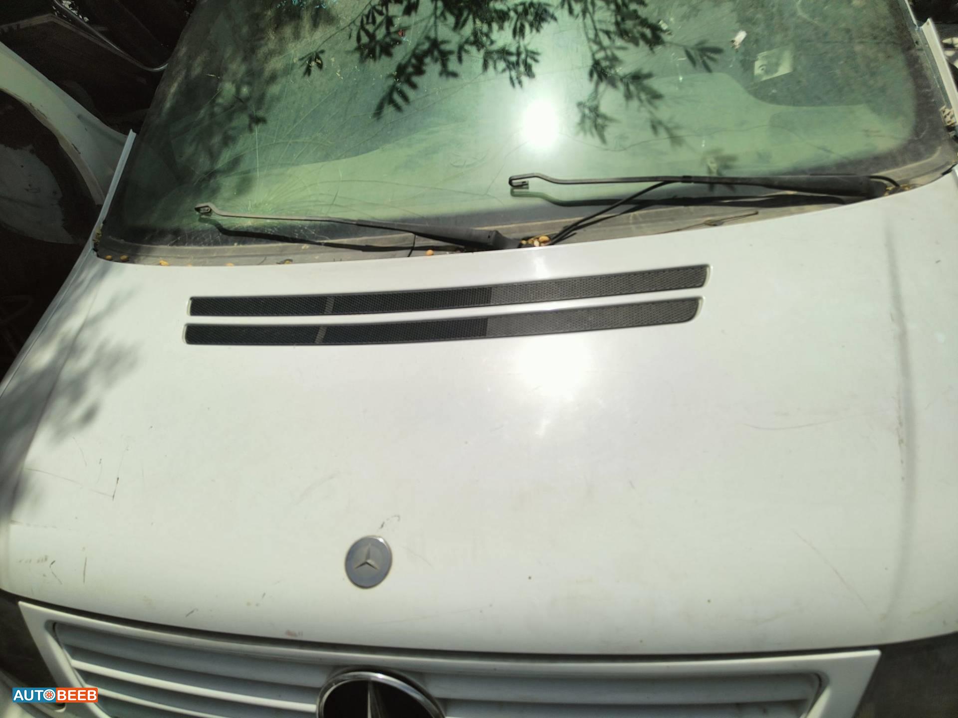  Body  Mercedes Benz Vito 109