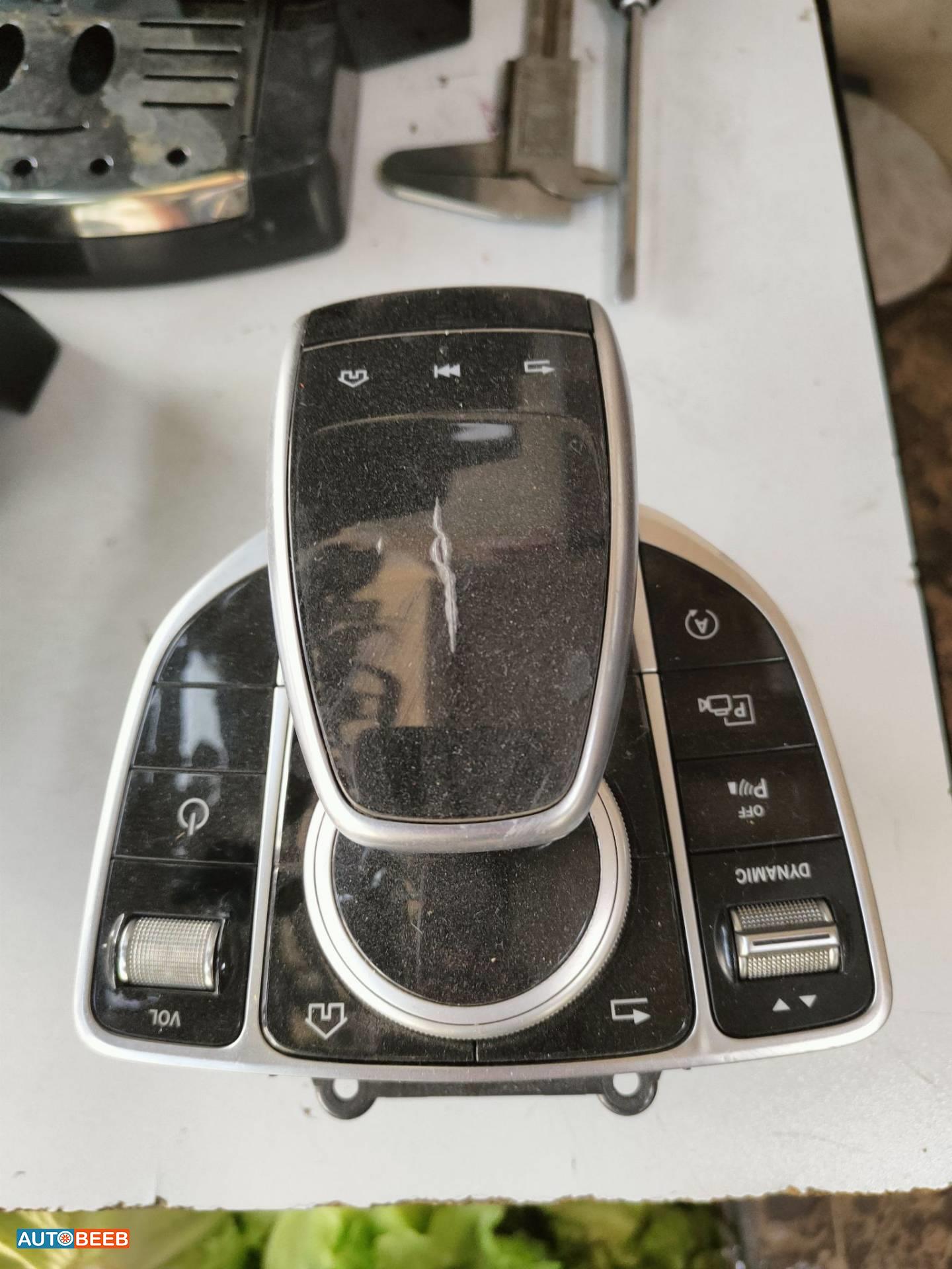 Cabin  Dashboard Mercedes Benz E200