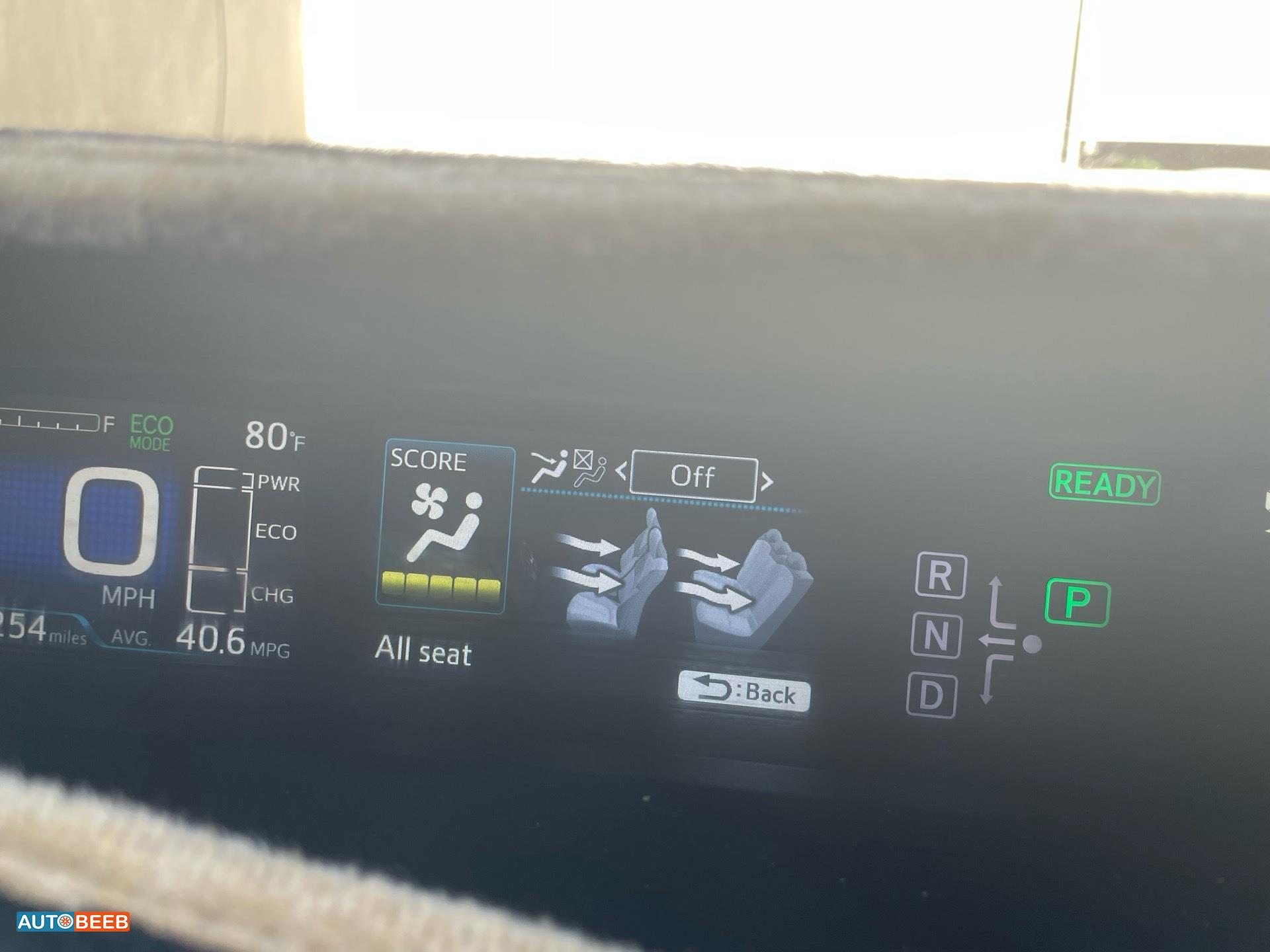 Toyota Prius 2016