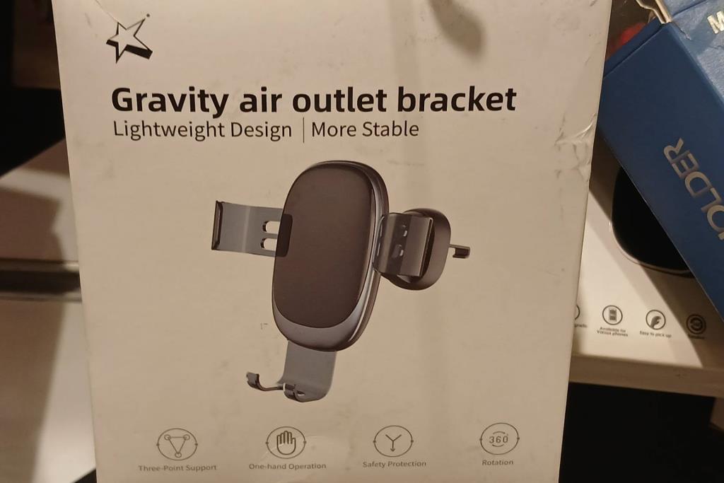  Phone holder  