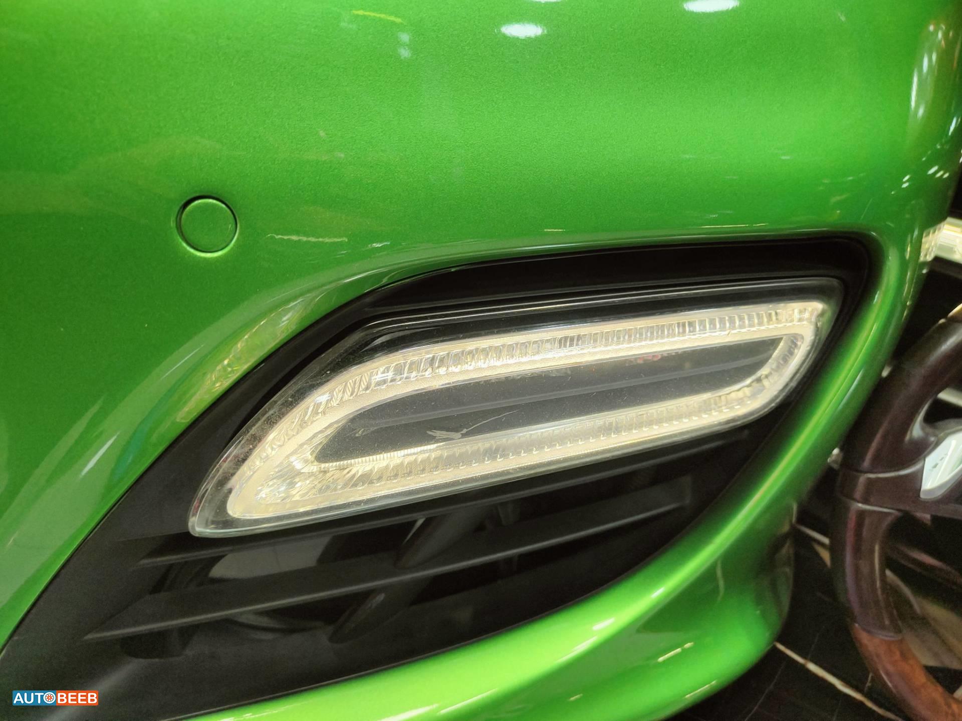 Lights Spotlight Porsche Panamera