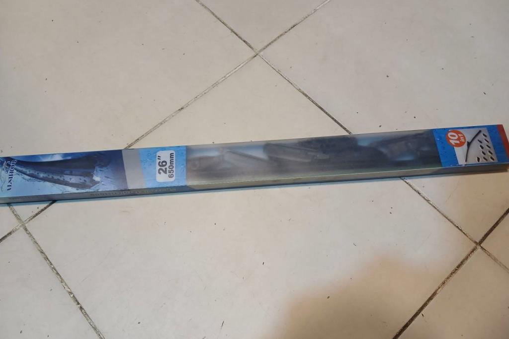  Glass wipers  