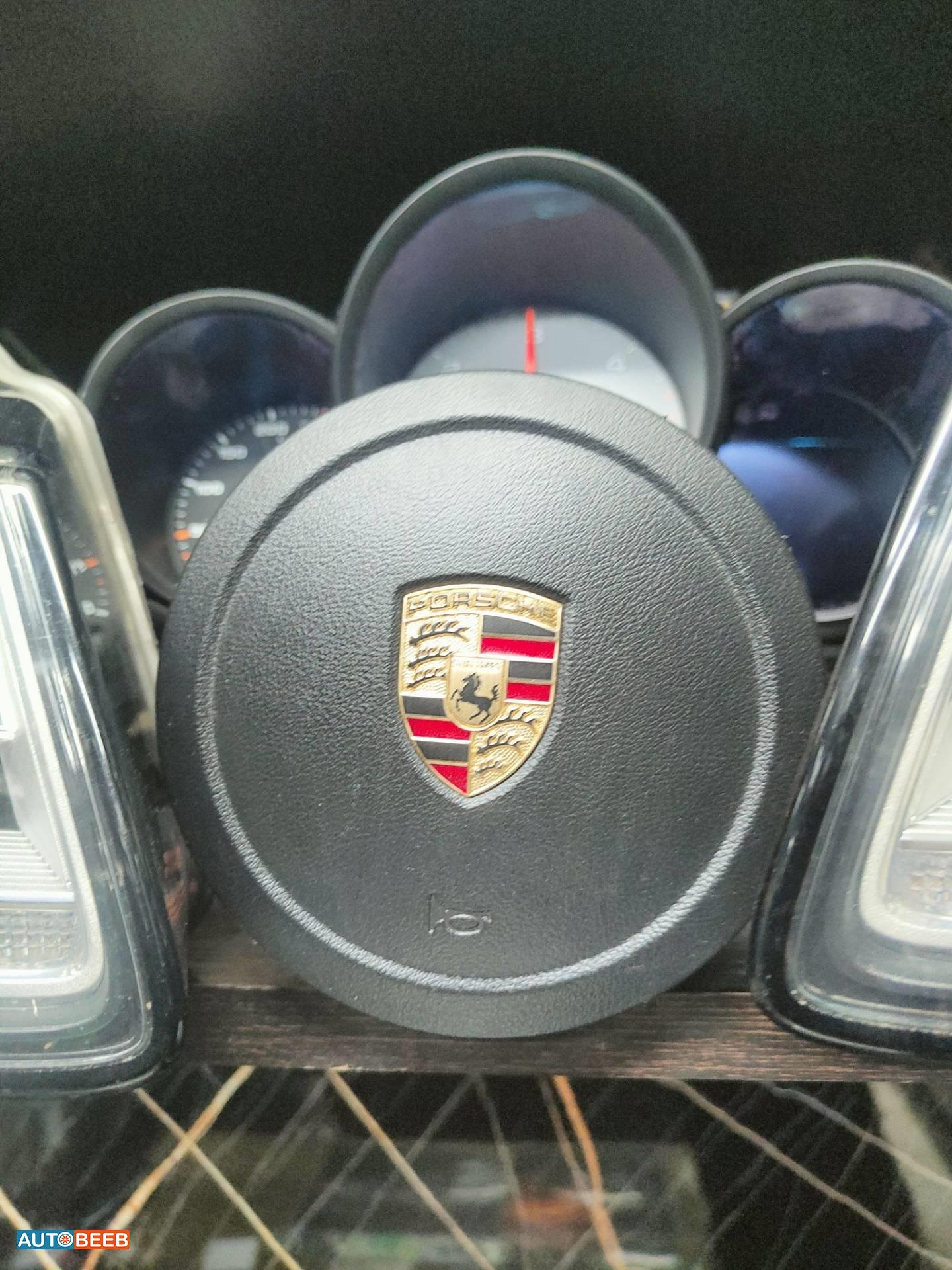 Cabin  Steering Wheel Porsche Cayenne