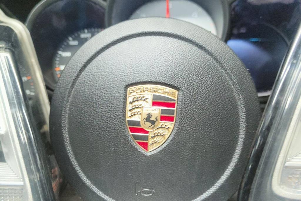Cabin  Steering Wheel Porsche Cayenne
