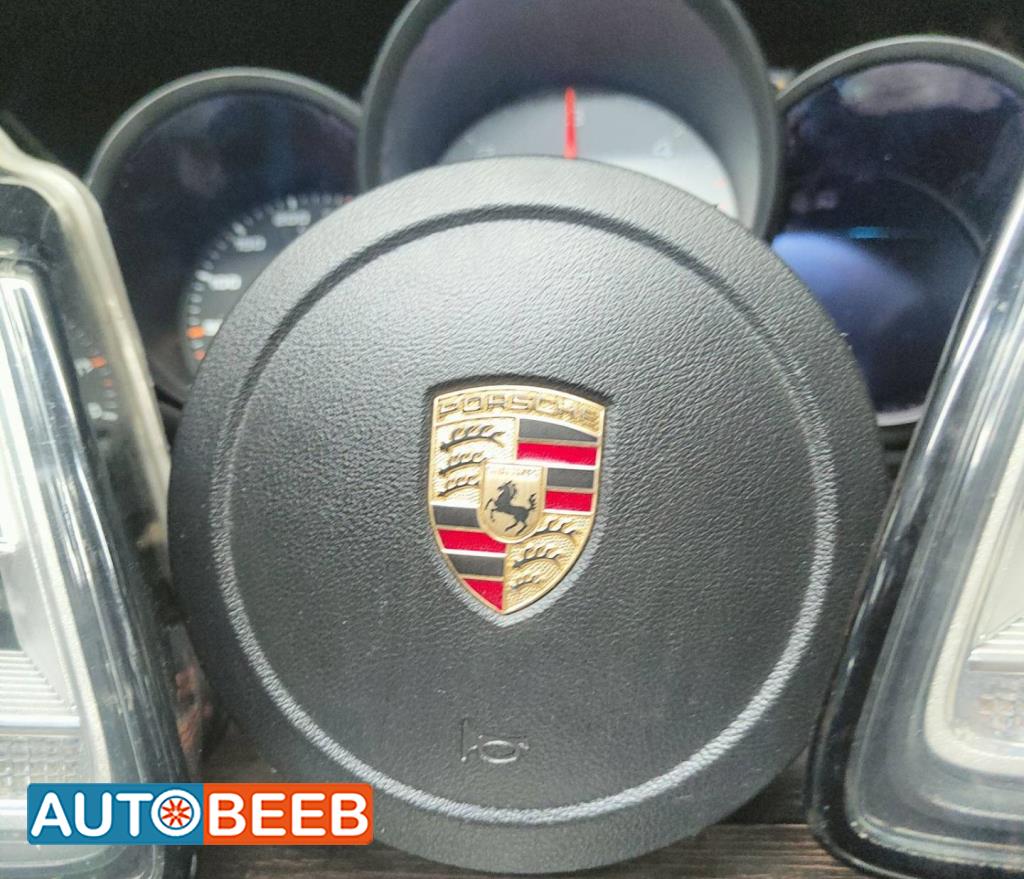 Cabin  Steering Wheel Porsche Cayenne