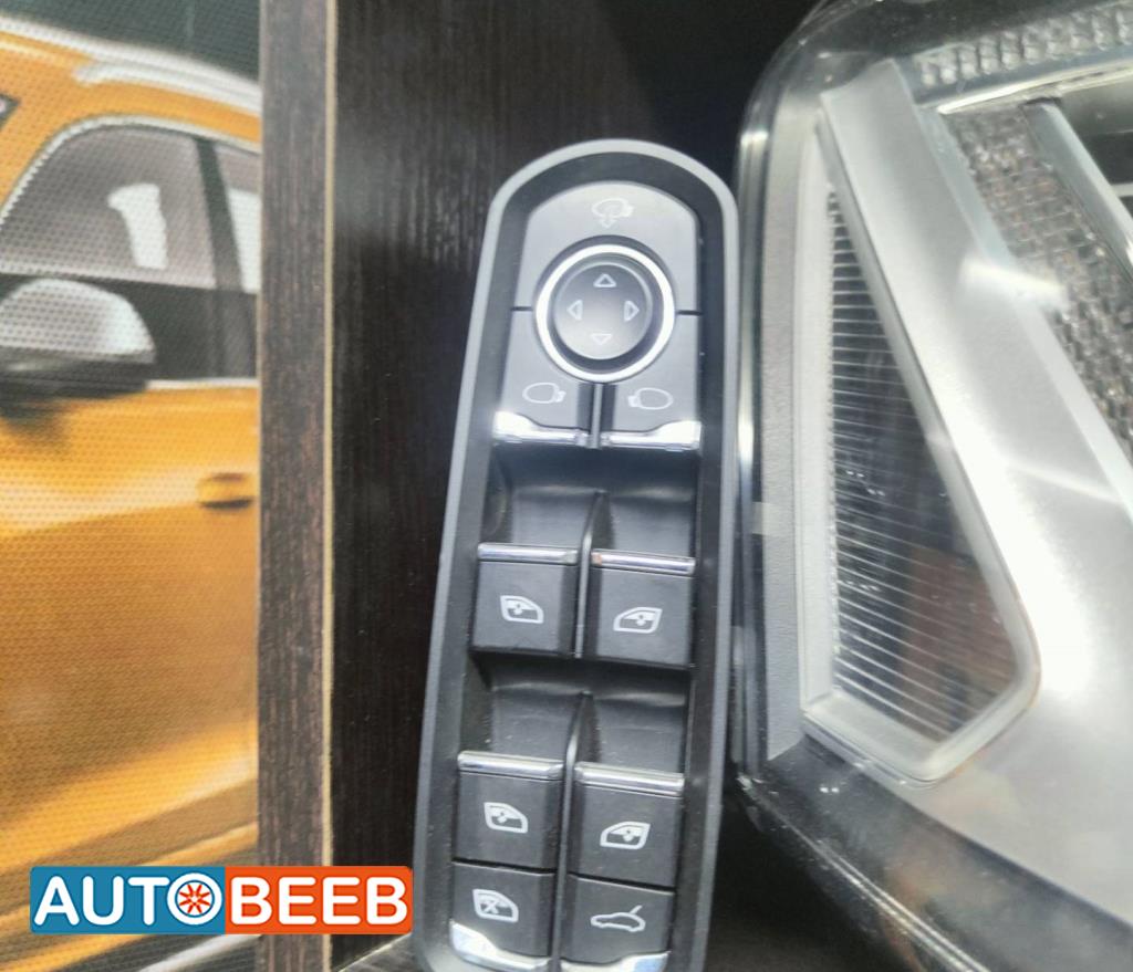 Cabin  Control buttons Porsche Panamera