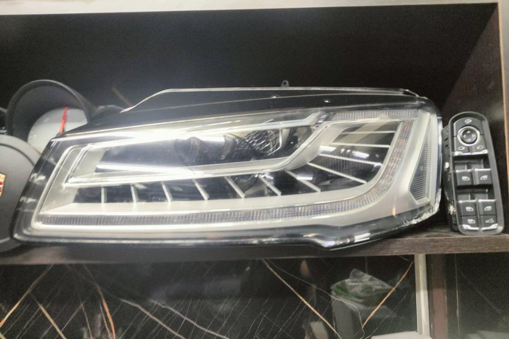 Lights Front light Audi A8
