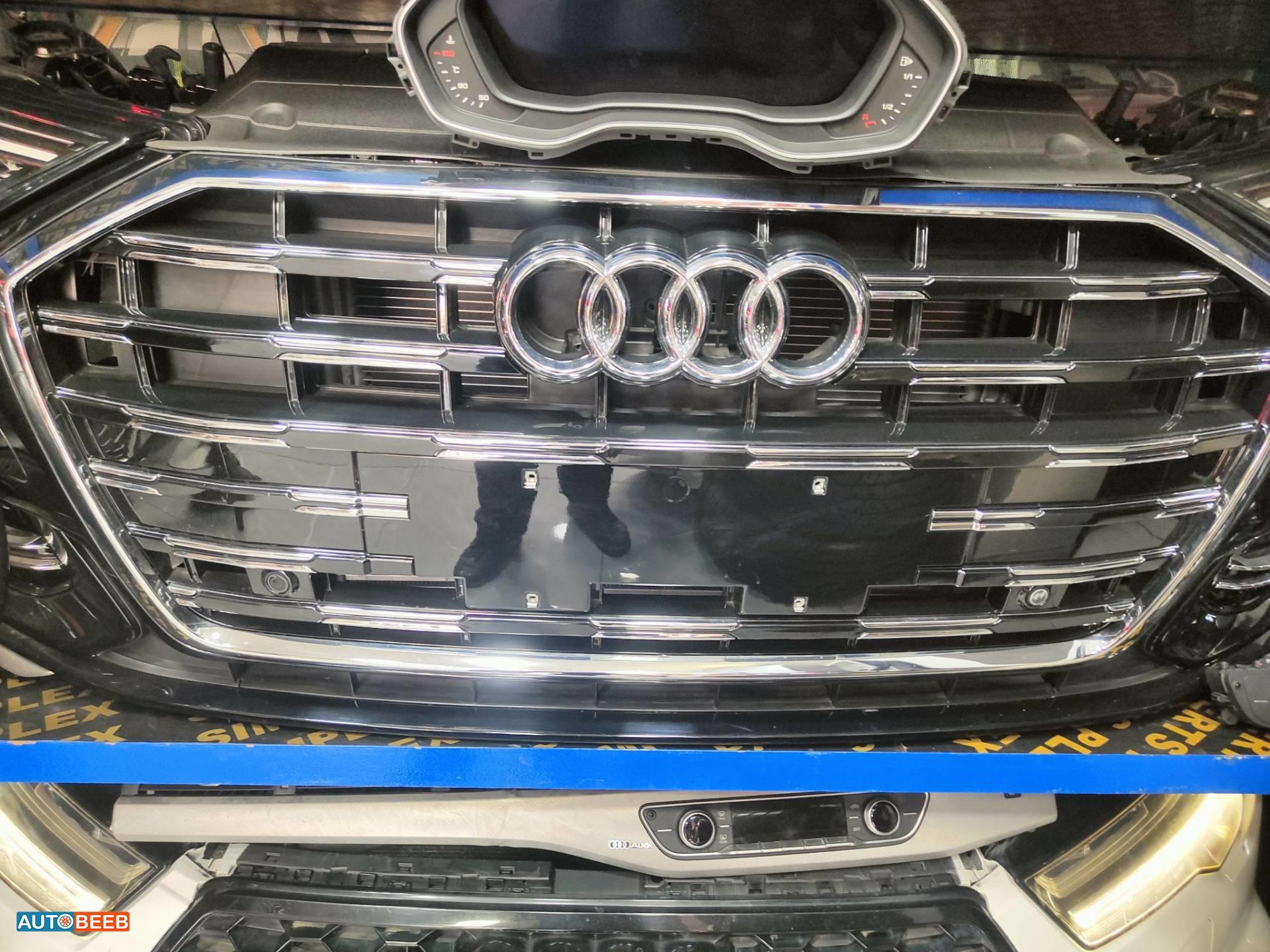 Body  Grilles Audi A6