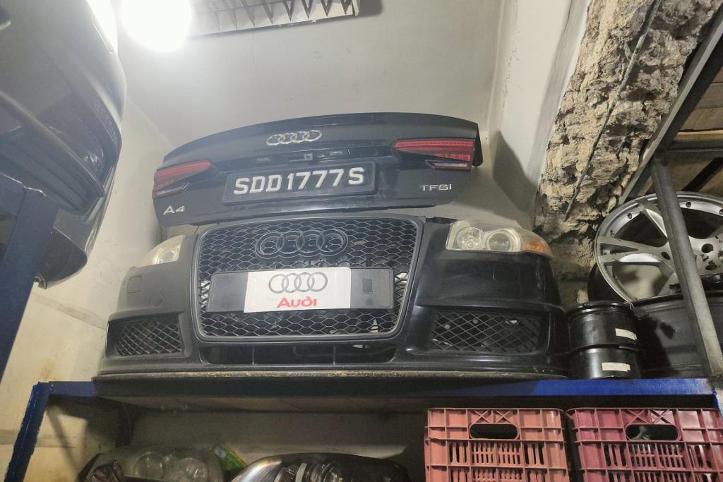 Body  Bumper Audi RS4
