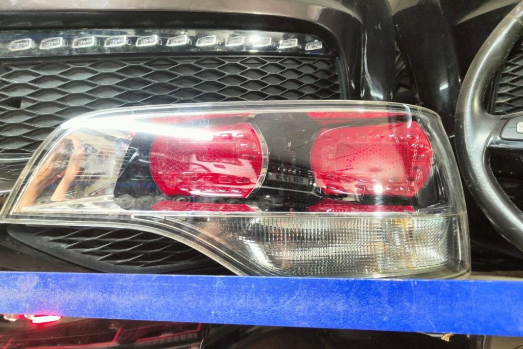 Lights Rear light Audi Q7