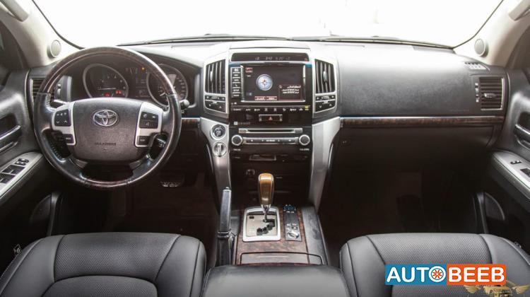 Toyota Land Cruiser 2015