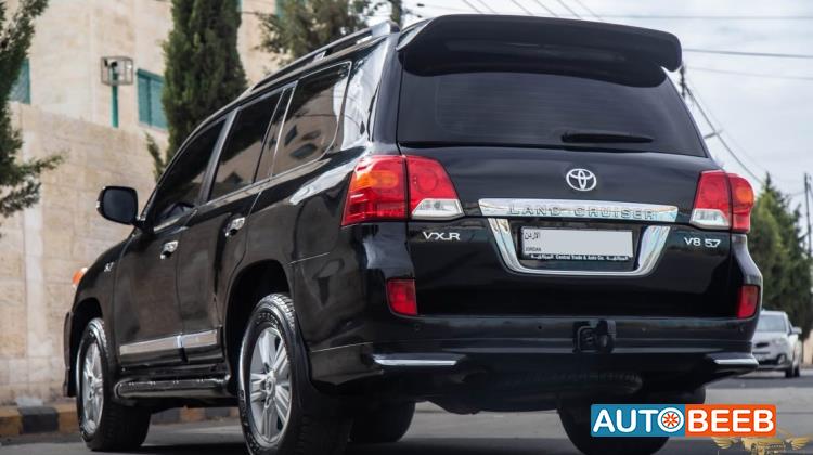 Toyota Land Cruiser 2015