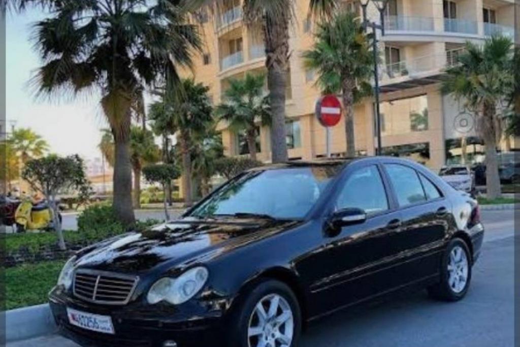 Body  Doors Mercedes Benz C200