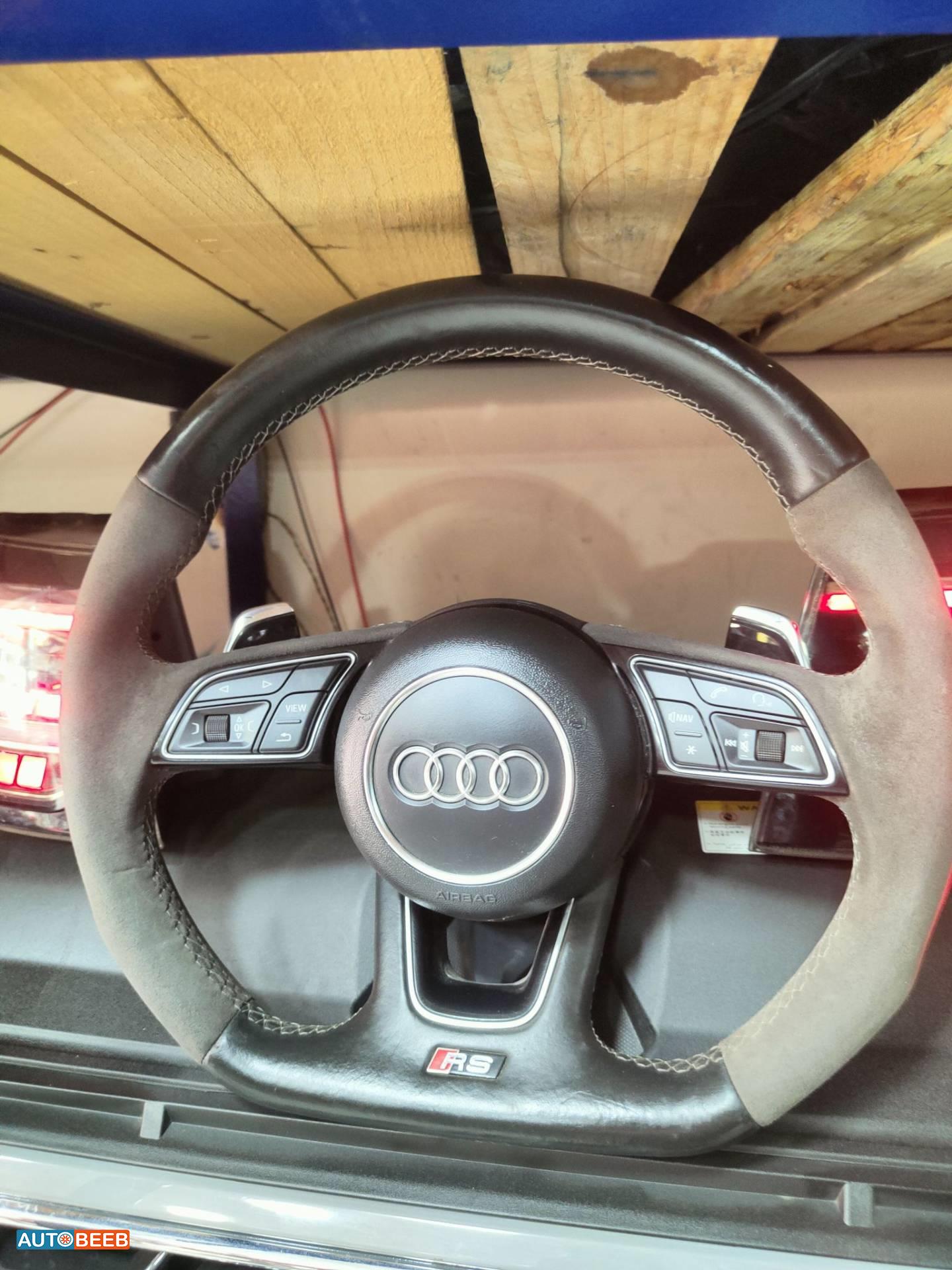 Cabin  Steering Wheel Audi RS4