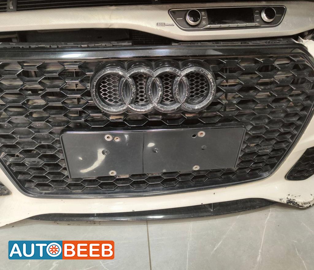 Body  Grilles Audi RS7