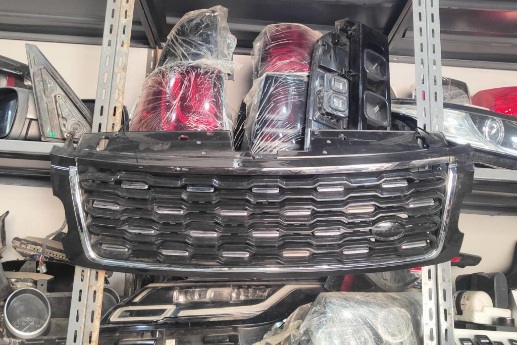 Body  Grilles Land Rover Range Rover Vogue
