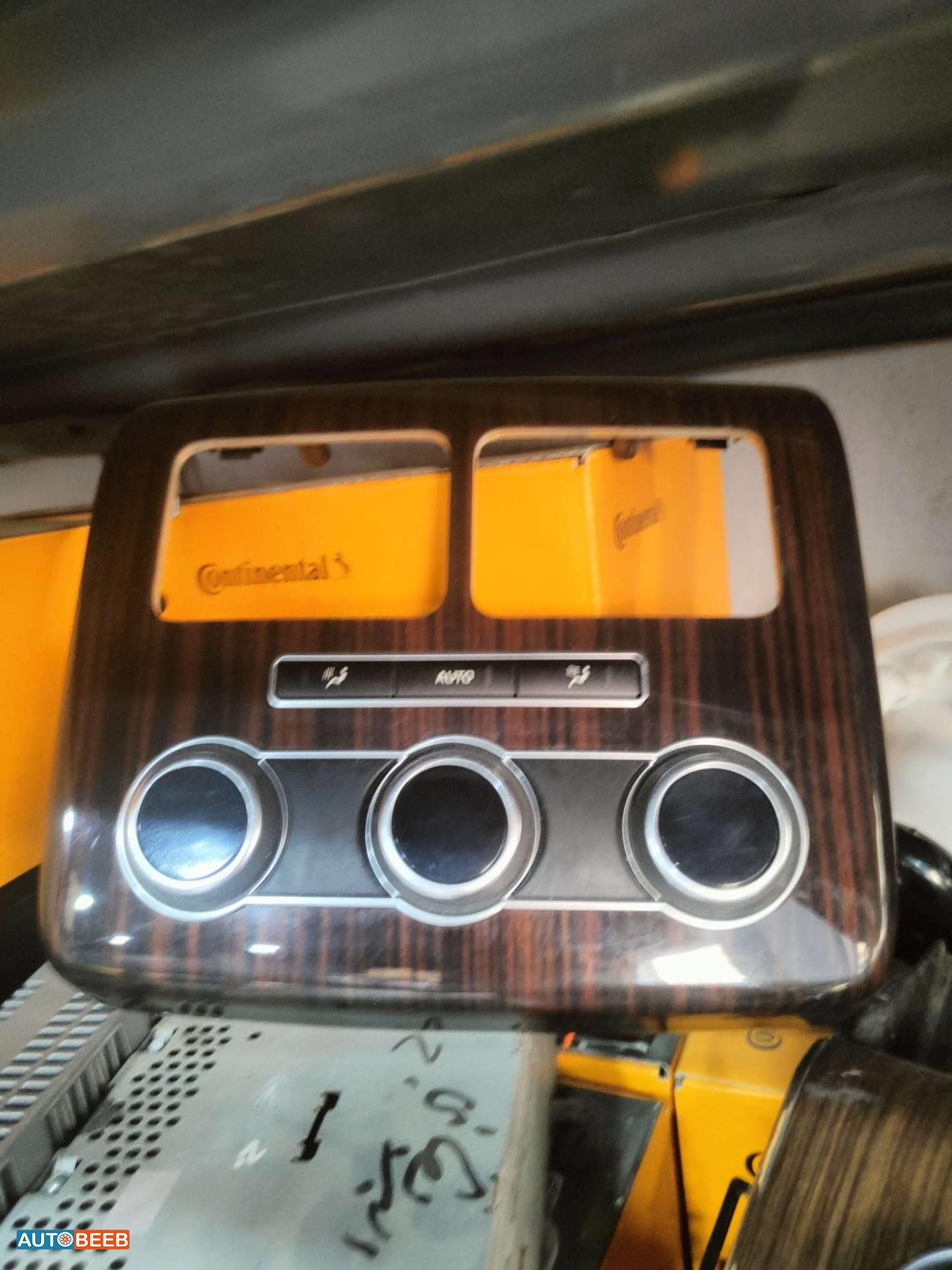 Cabin  Control buttons Land Rover Range Rover Vogue