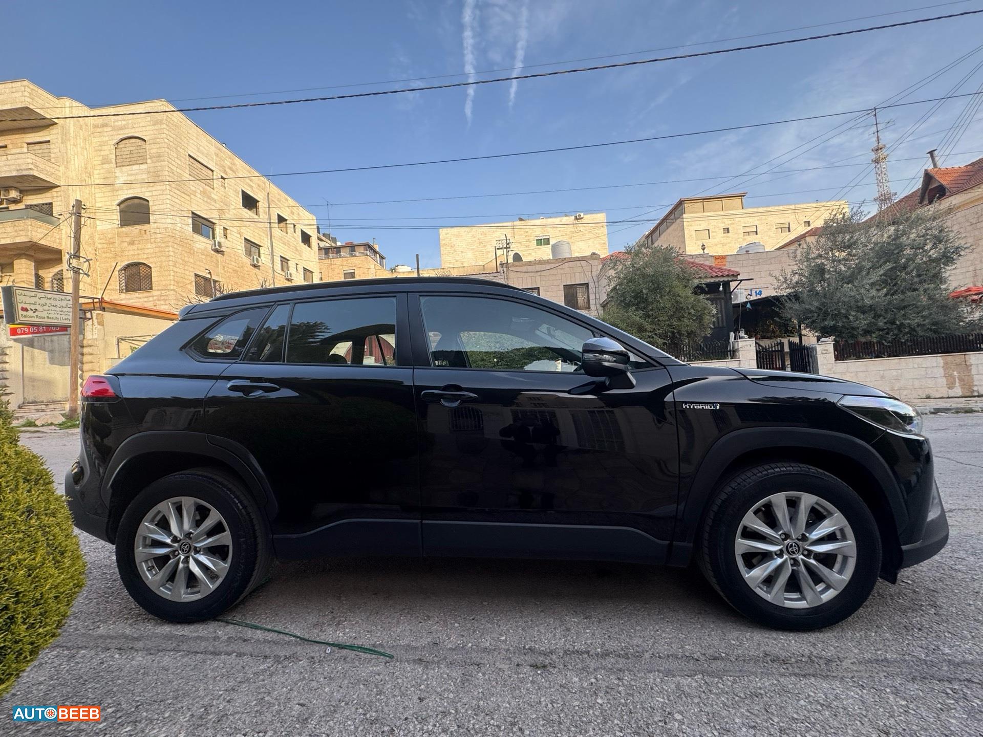 Toyota Cross 2023