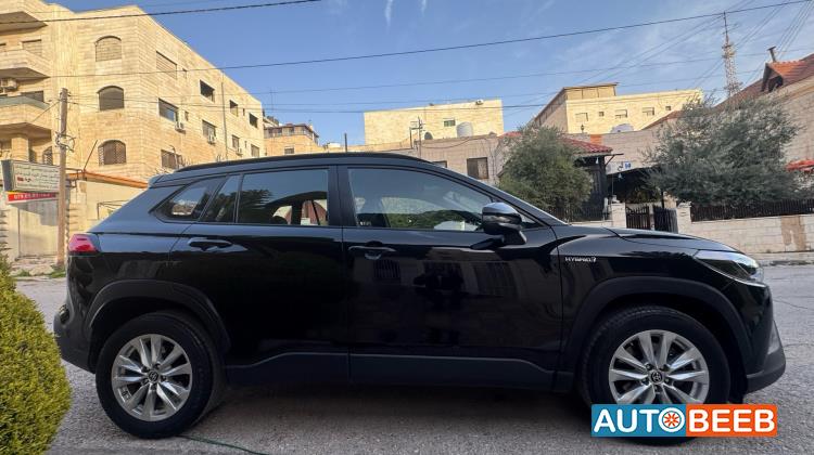 Toyota Cross 2023
