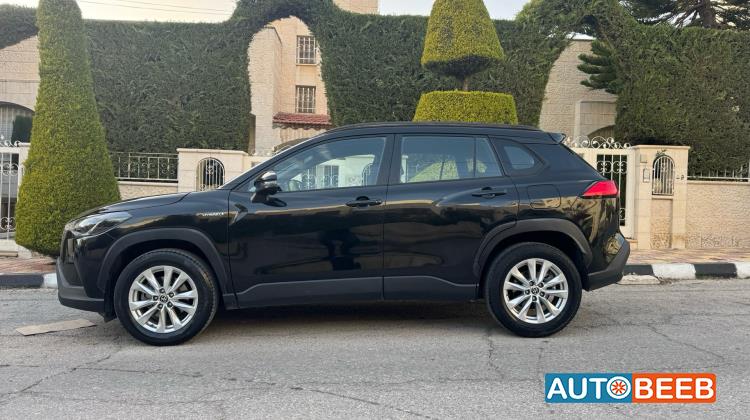 Toyota Cross 2023