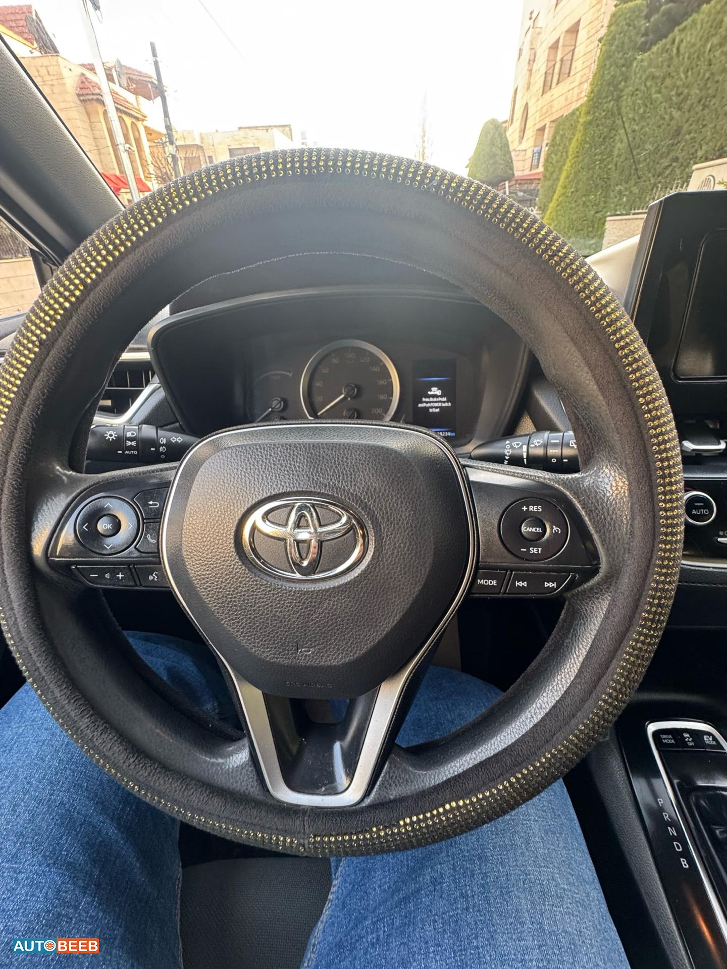 Toyota Cross 2023