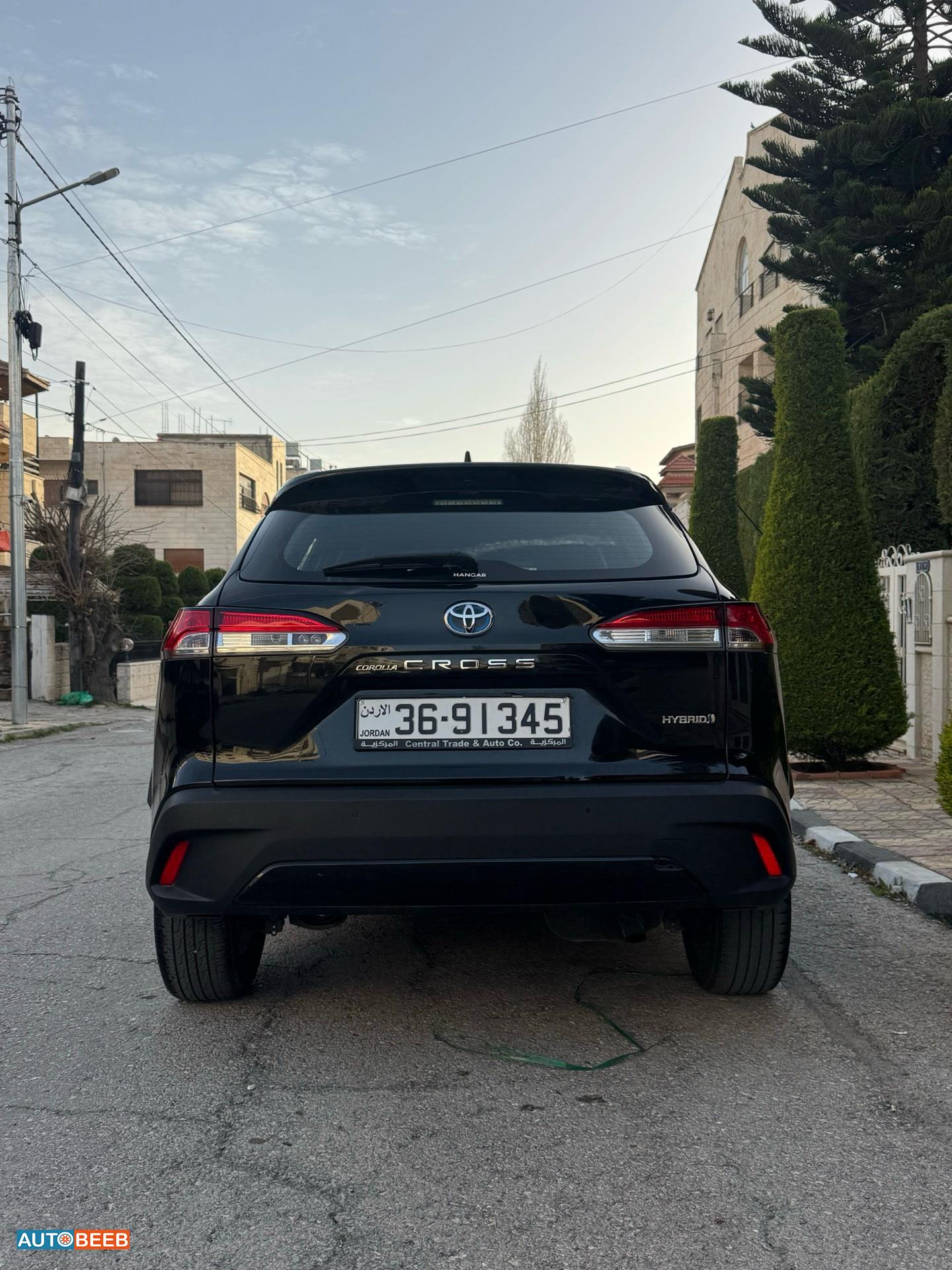 Toyota Cross 2023