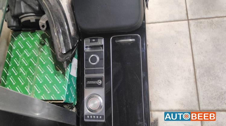 Cabin  Dashboard Land Rover Range Rover Vogue